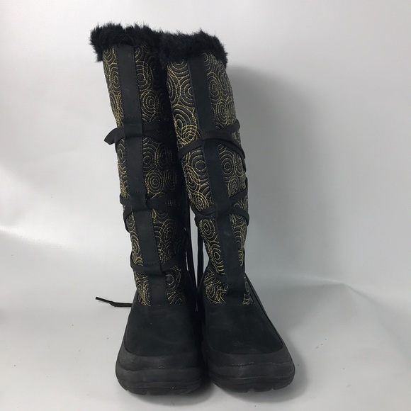Timberland black and gold warm fur boots size 7 M - Picture 2 of 6